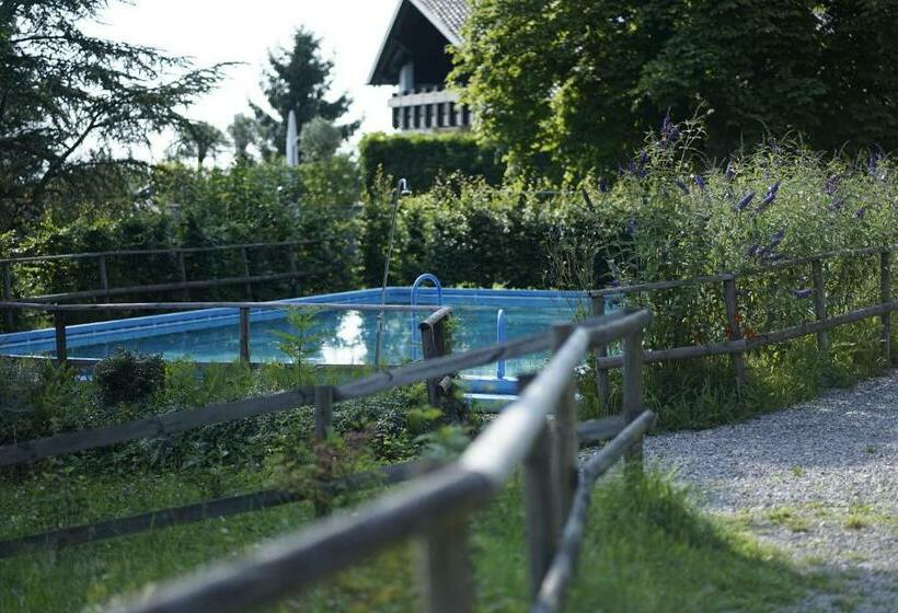 פנסיון Haus Ingrüne