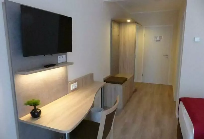 ホテル Ladiges Gasthof