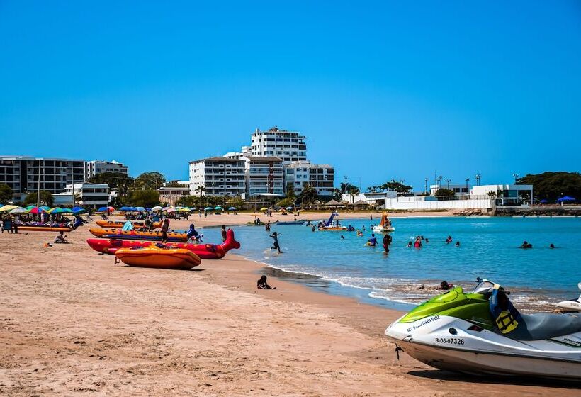 בית מלון כפרי Suites Costa De Oro