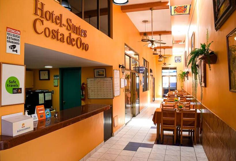 בית מלון כפרי Suites Costa De Oro