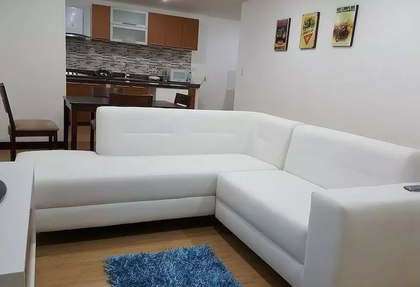 ホテル Suiza Aparta Suites