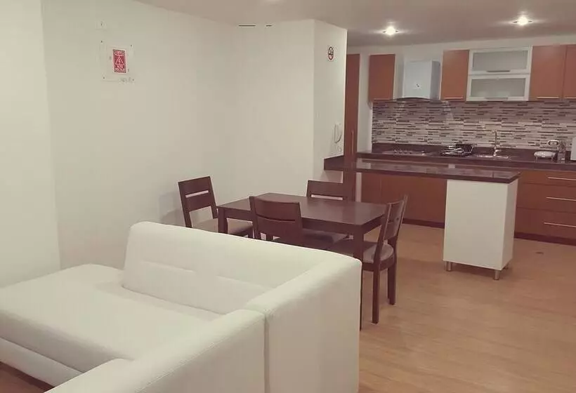 ホテル Suiza Aparta Suites