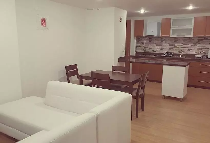 ホテル Suiza Aparta Suites