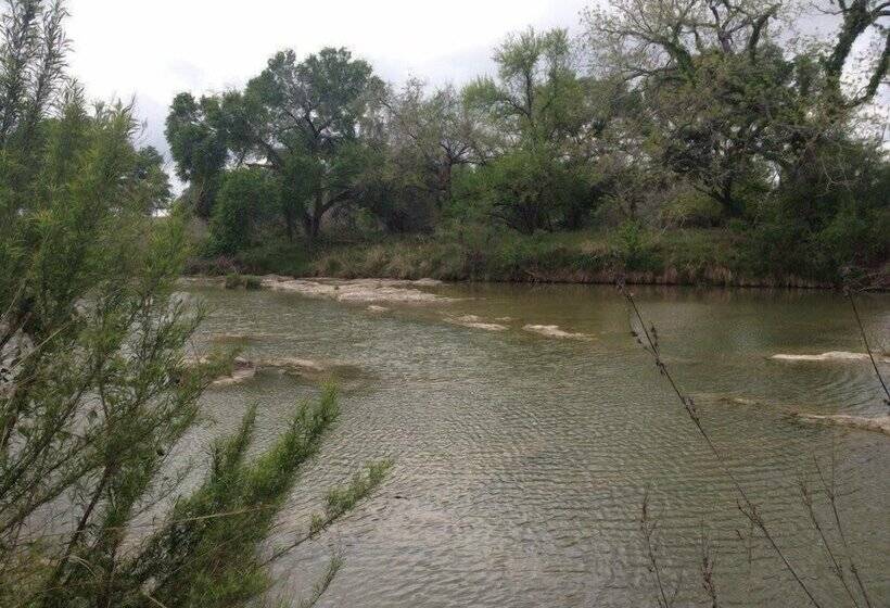 Hotel The B&b S Of Monarc Ranch