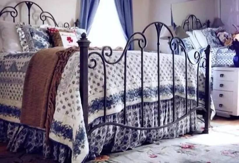 Hotelli The B&b S Of Monarc Ranch