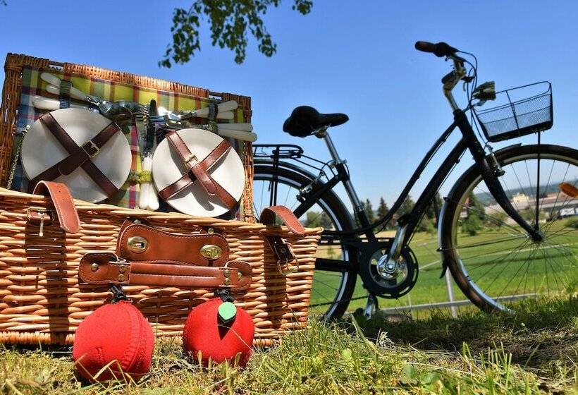 Juckers Boutique Hotel And Restaurant