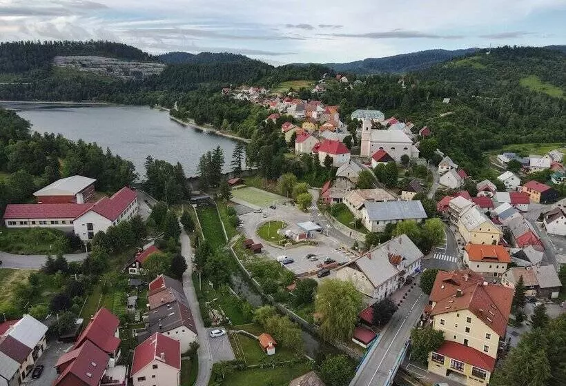 Hotelli Bitoraj Fužine