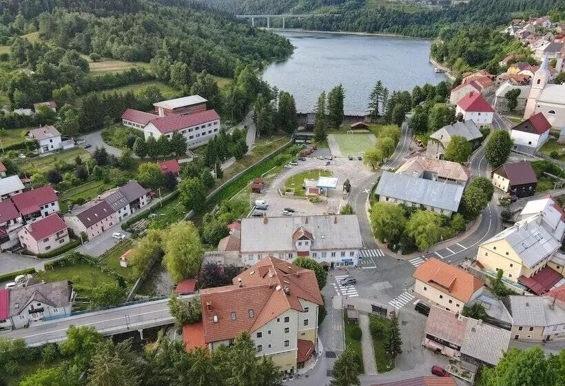 Hotelli Bitoraj Fužine