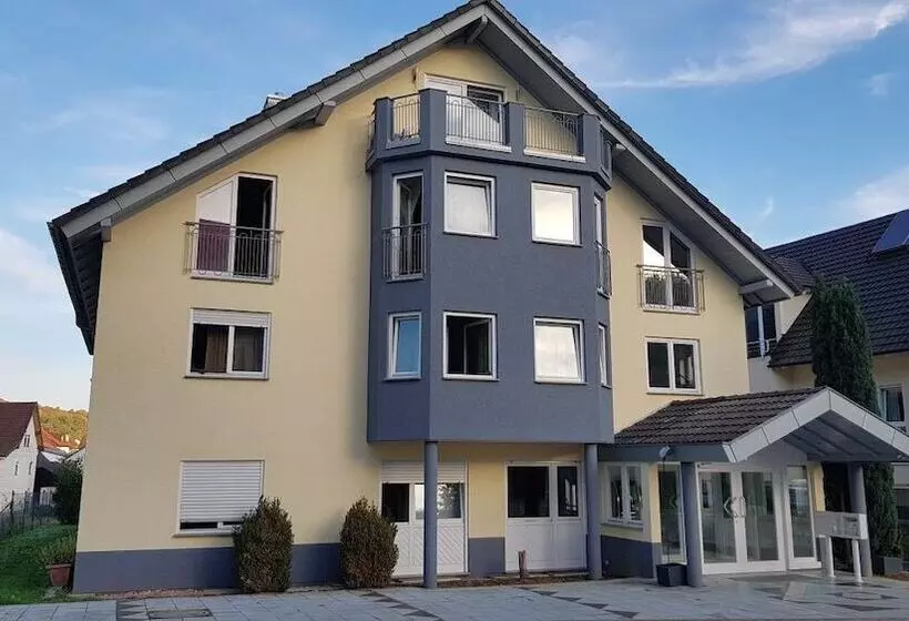 ホテル Pension Kaempfelbach
