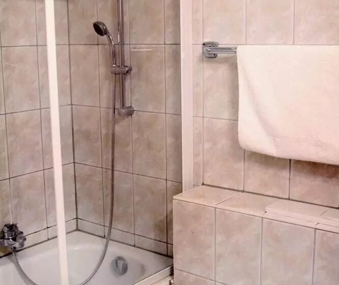 ホテル Pension Kaempfelbach