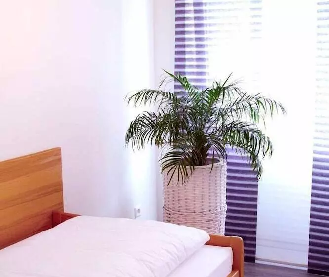 ホテル Pension Kaempfelbach