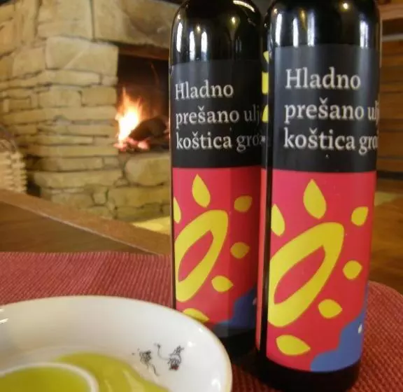 Hotelli Rooms Bolfan Vinski Vrh