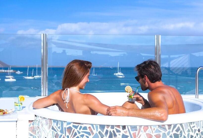 Avanti Lifestyle Hotel Only Adults