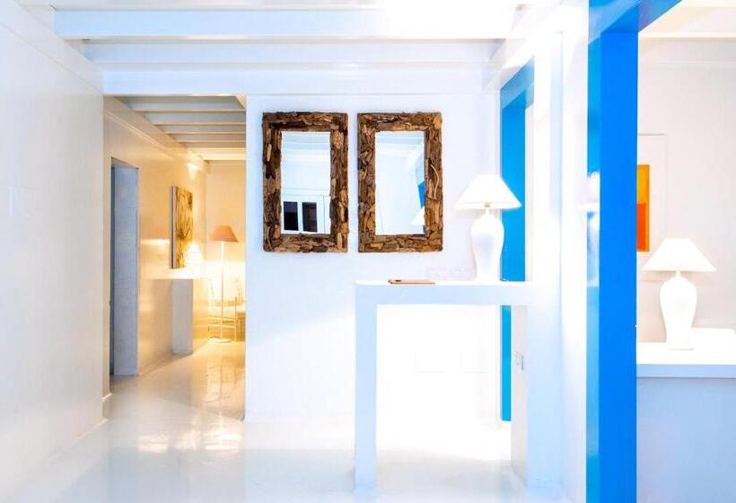 Avanti Lifestyle Hotel Only Adults