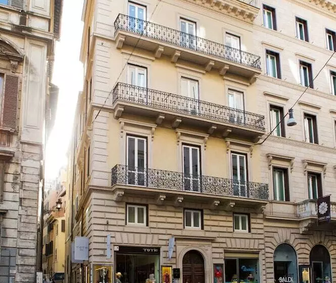 تختخواب و صبحانه Via Del Corso Home Roma
