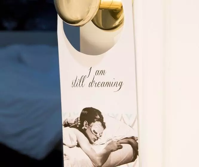 تختخواب و صبحانه Via Del Corso Home Roma