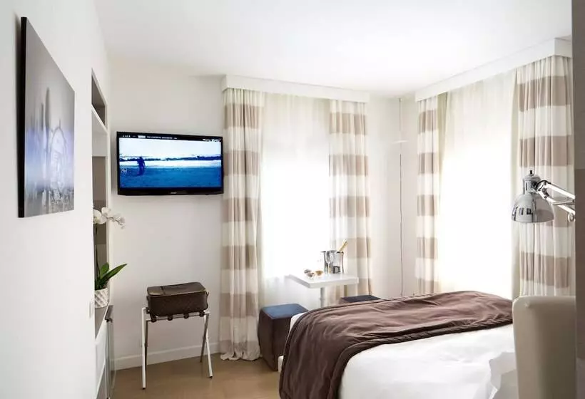 تختخواب و صبحانه Via Del Corso Home Roma