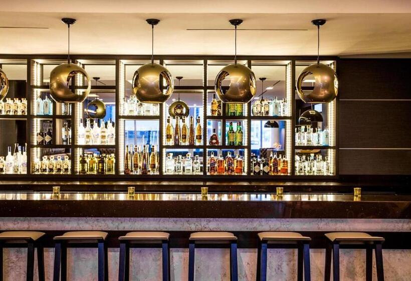 Ac Hotel By Marriott Miami Beach