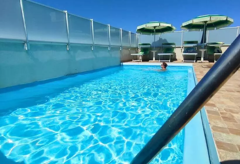 Amadei Hotel Figaro & Apartments