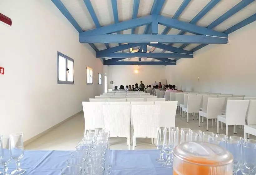 Hotelli Baia Dei Mori