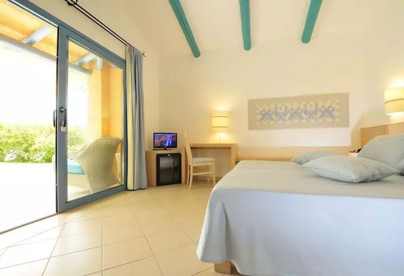 Hotelli Baia Dei Mori