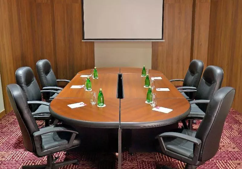 酒店 Crowne Plaza Airport, An Ihg