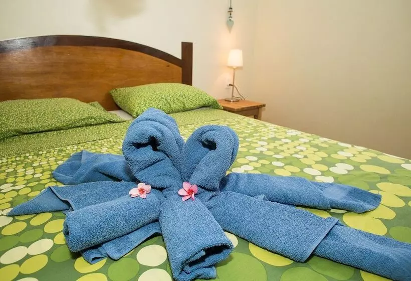 هتل Dive Hut   Boutique Apartments