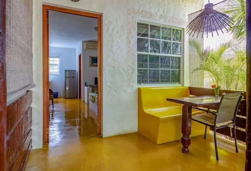 هتل Dive Hut   Boutique Apartments