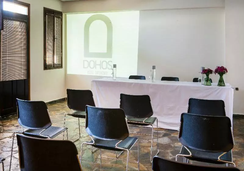 Dohos Hotel Experience