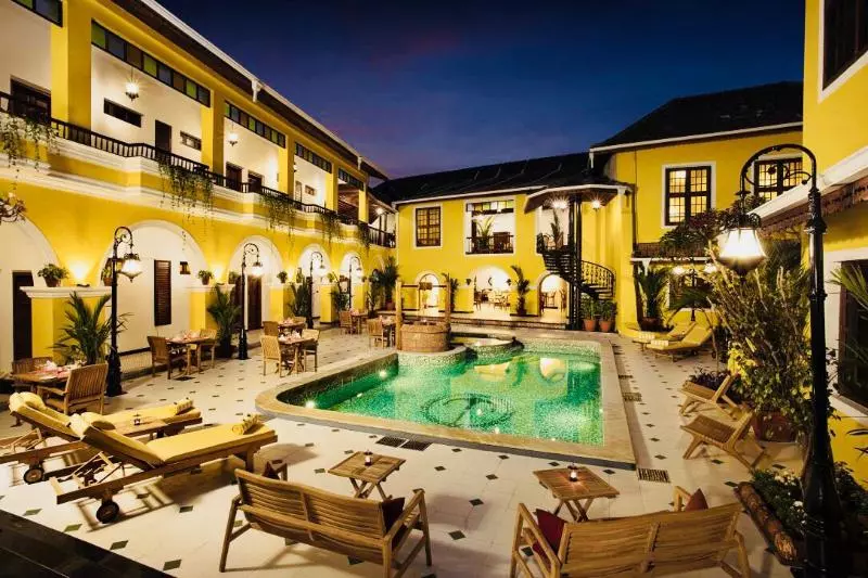 فندق Forte Kochi