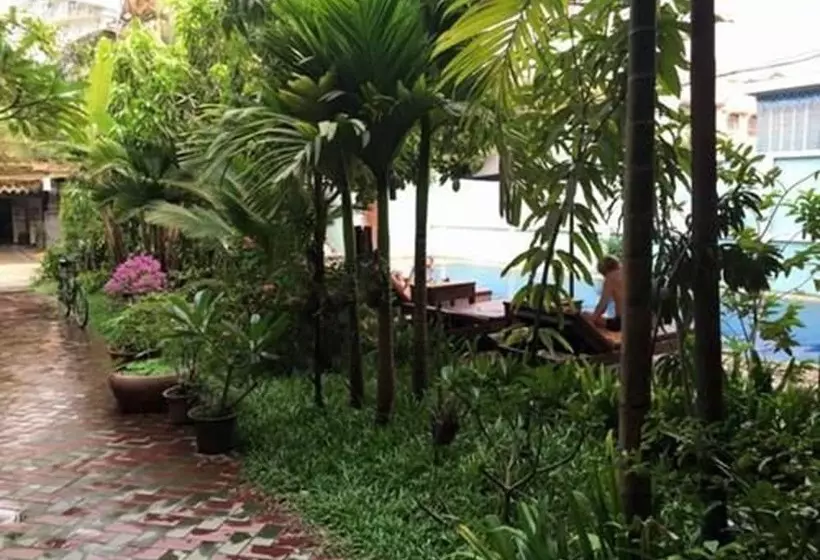 ホテル Jasmine Family Hostel