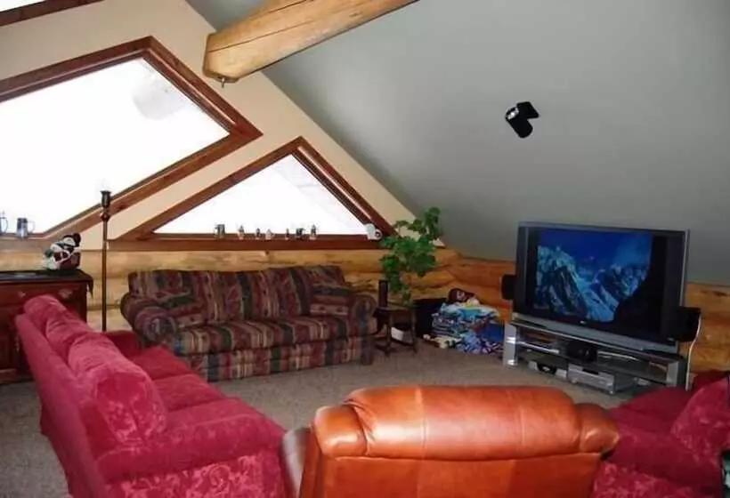 בית מלון כפרי Kowal Ski Cabin By Apex Accommodations