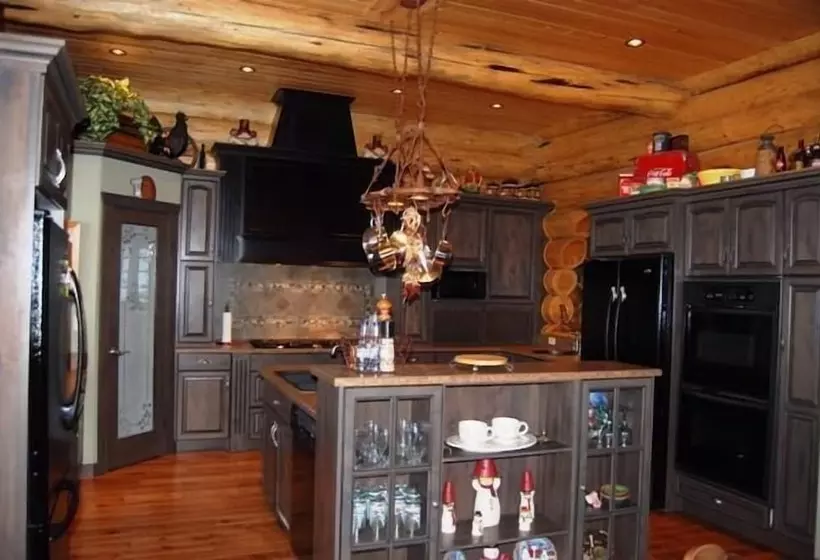 בית מלון כפרי Kowal Ski Cabin By Apex Accommodations