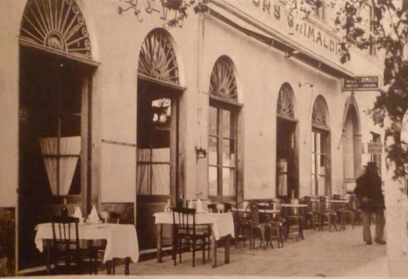 هتل Les Voyageurs