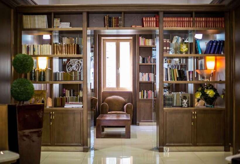 هتل Les Voyageurs