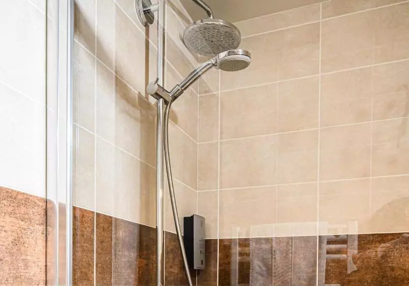 ホテル Hôtel Restaurant Les Collines