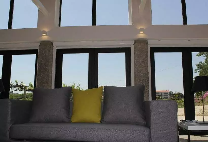 酒店 Lousada Country