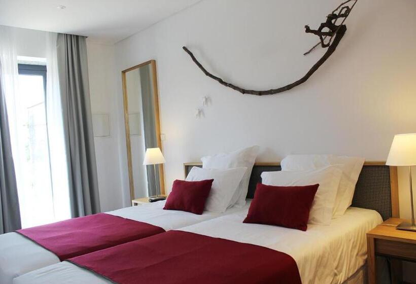 ホテル Lousada Country