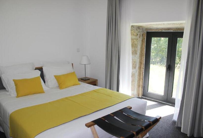 ホテル Lousada Country