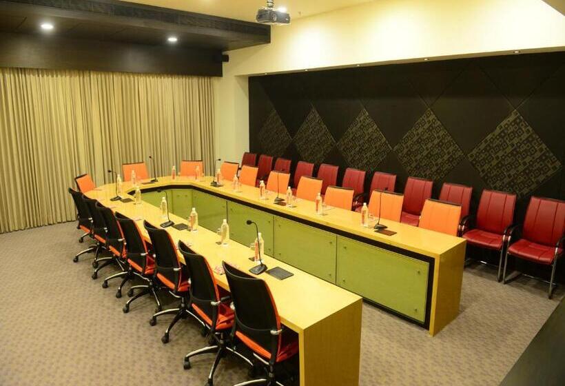 Hotelli Narayani Heights, Ahmedabad