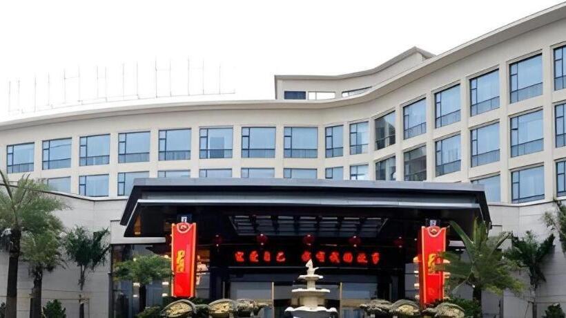 בית מלון כפרי New Century Resort Wenzhou Golden Coast