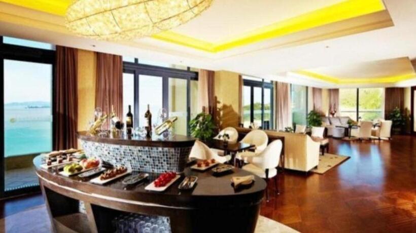 בית מלון כפרי New Century Resort Wenzhou Golden Coast