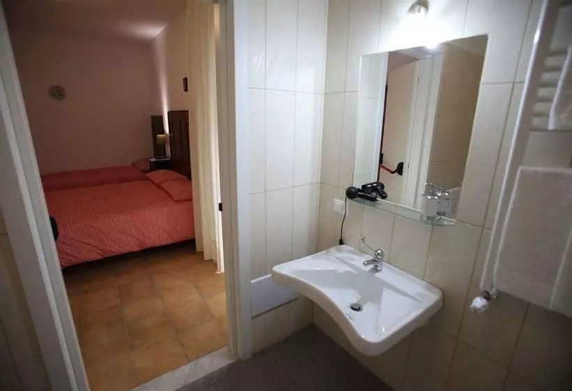 בית מלון כפרי Casale Poggio Del Tiglio