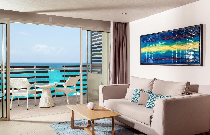 هتل Sonesta Ocean Point Resort All Inclusive Adults Only