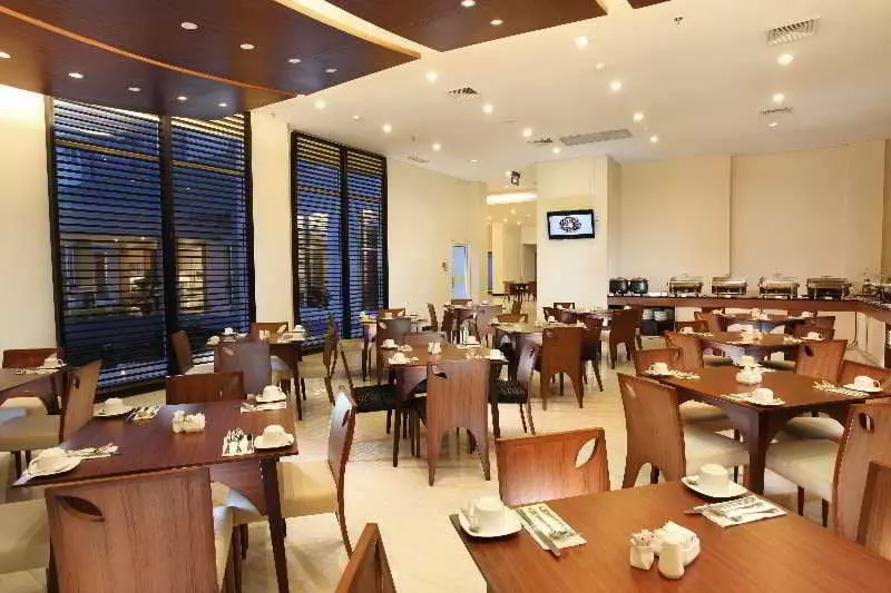 בית מלון כפרי Swiss-belinn Pangkalan Bun