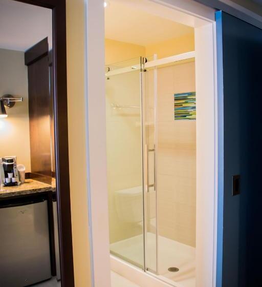 فندق The Inn At Harbor Shores