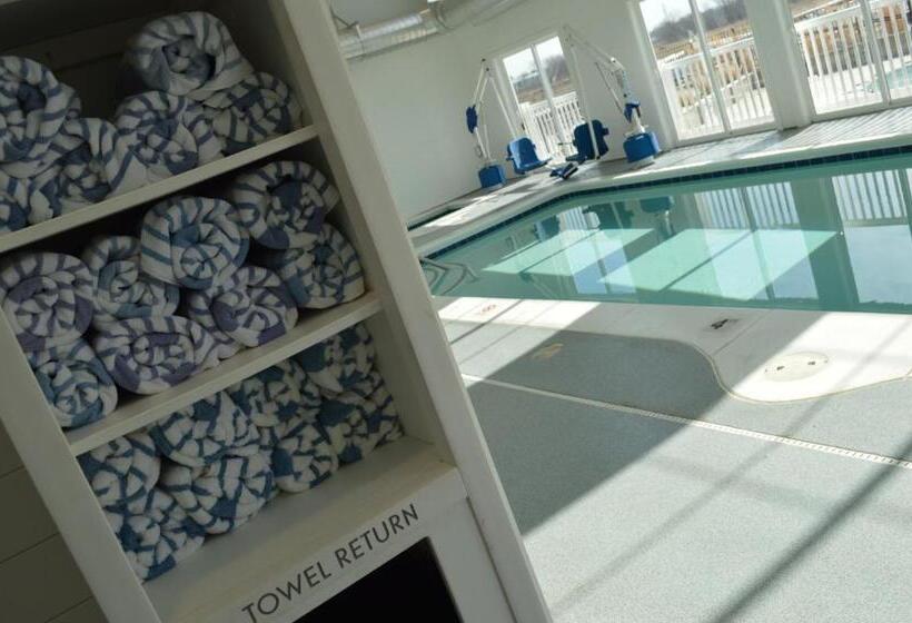 فندق The Inn At Harbor Shores