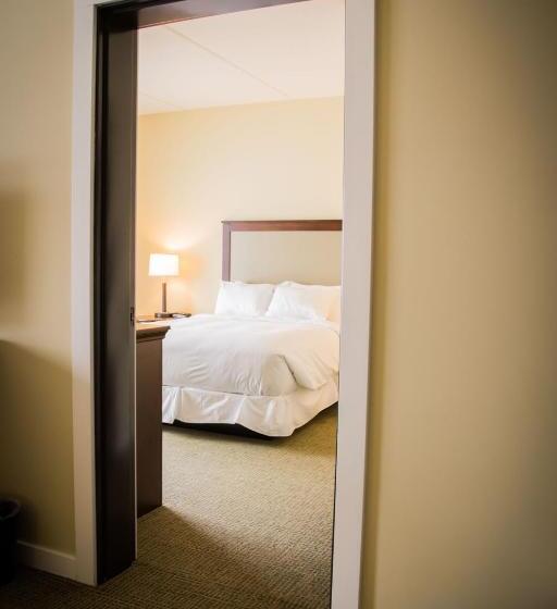 فندق The Inn At Harbor Shores