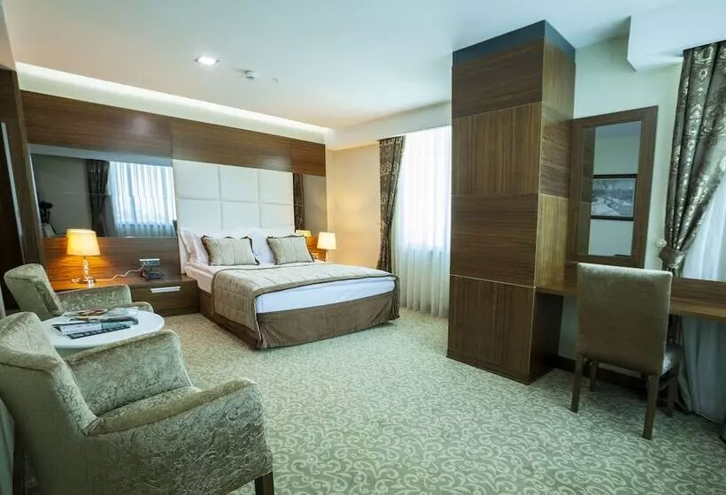 Hotel Vivaldi Ce Gold