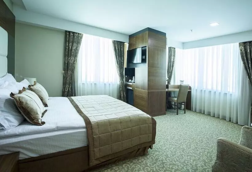 Hotel Vivaldi Ce Gold